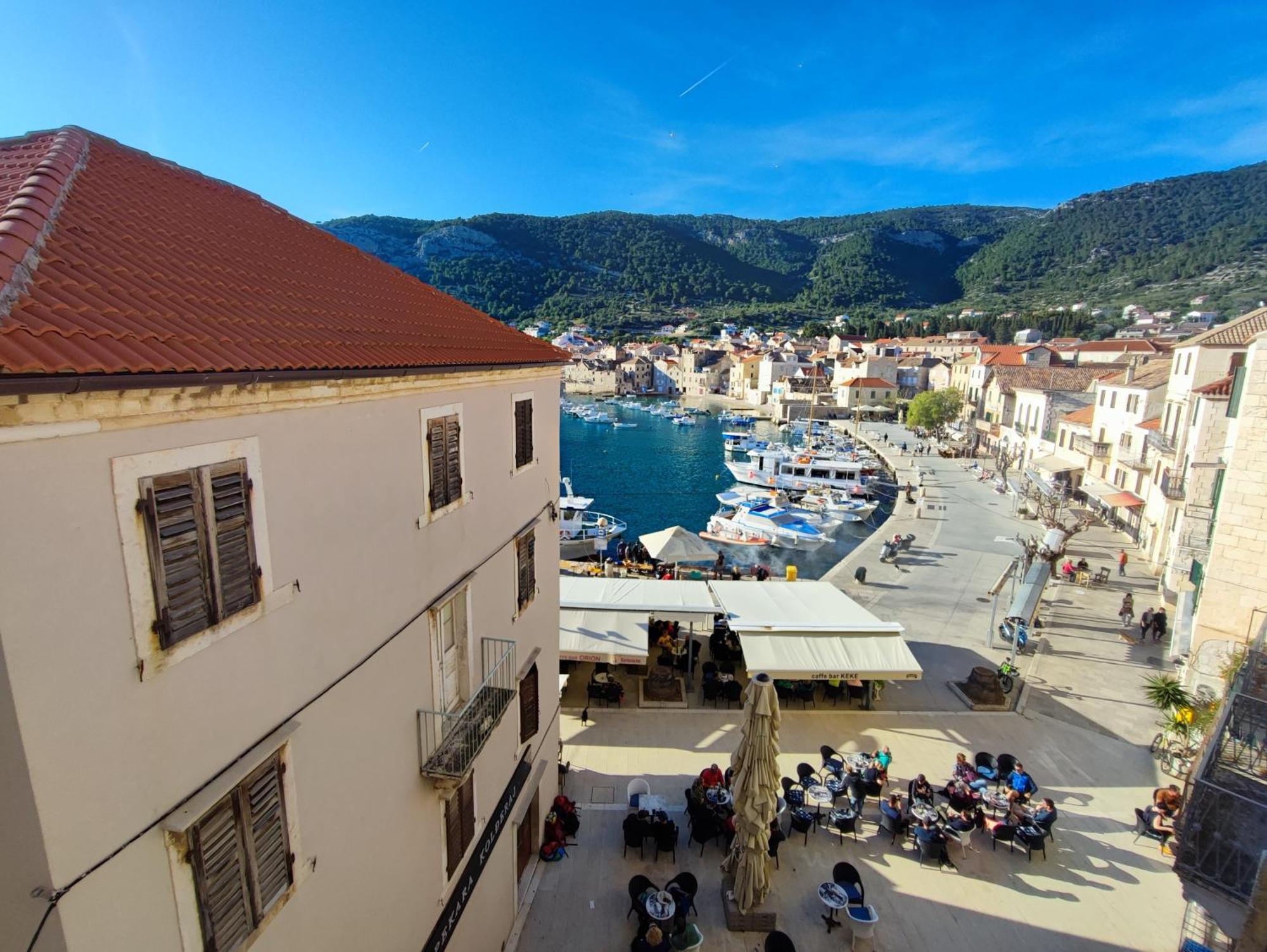 Apartment Riva 2 *