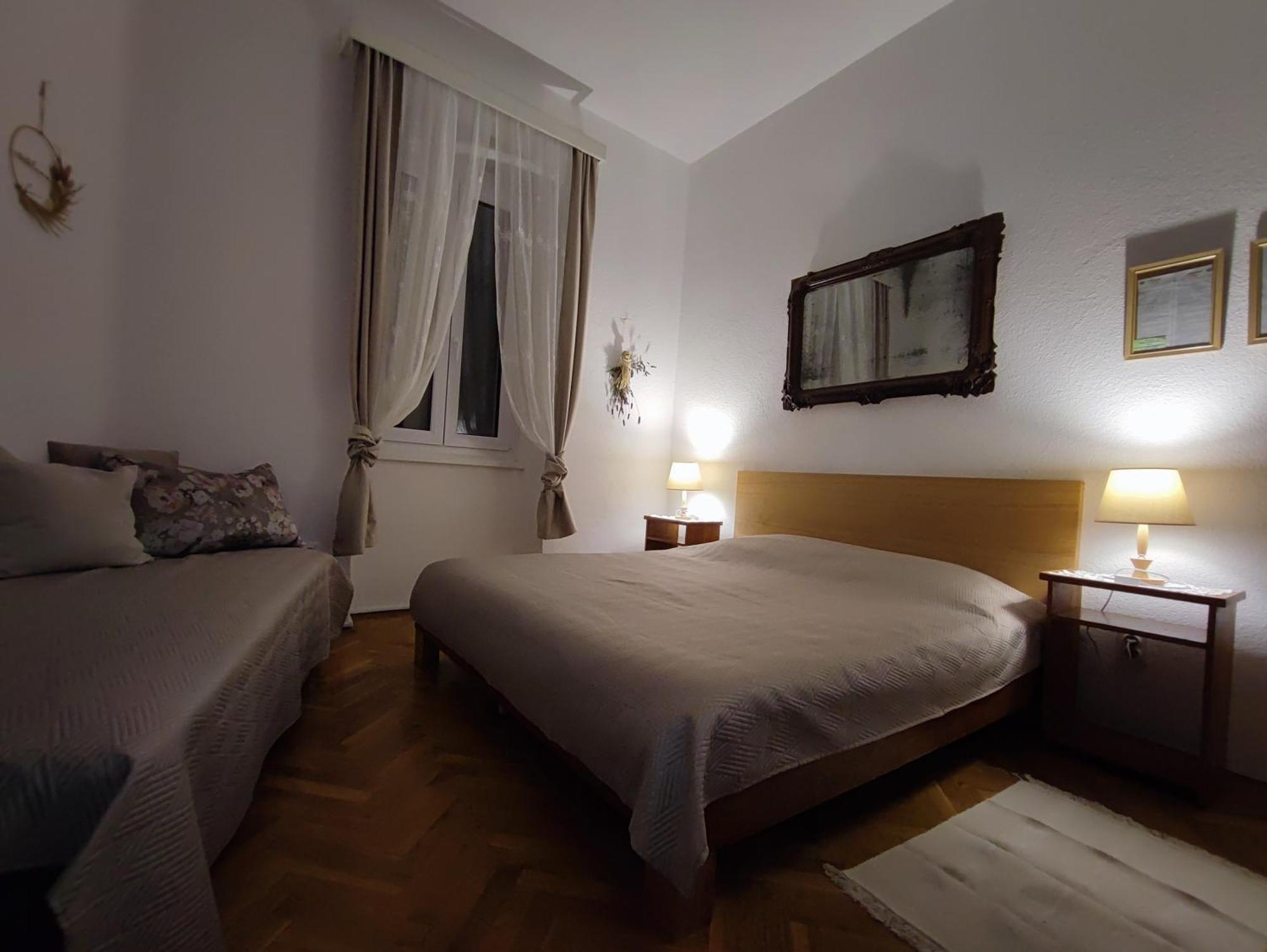 Riva 2 Apartment Komiza