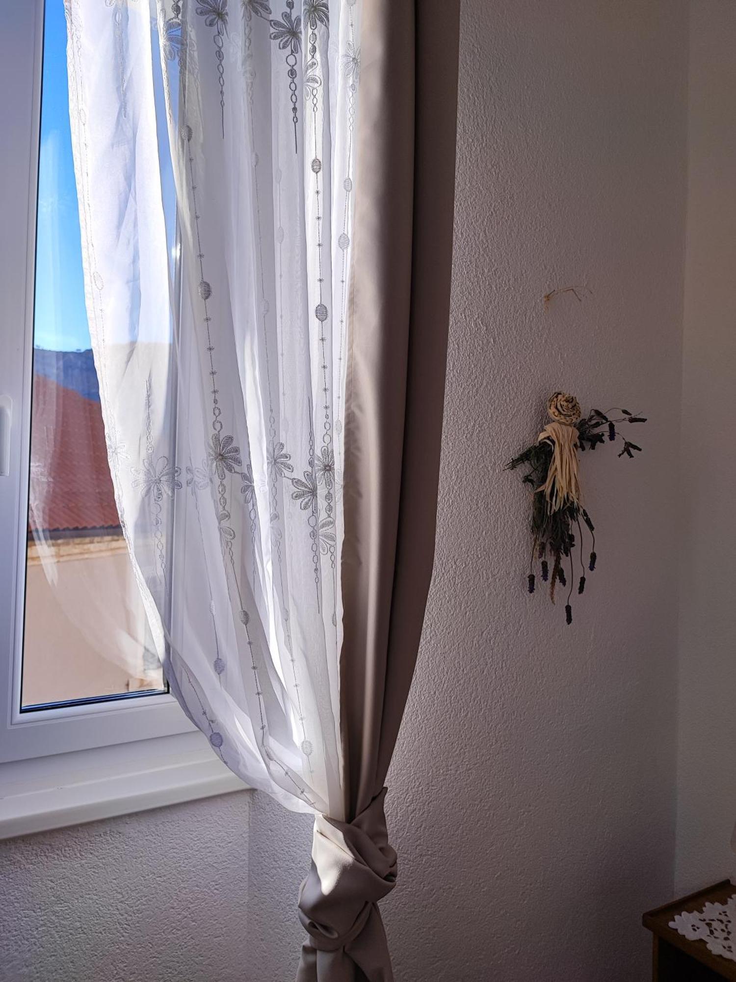 Apartment Riva 2 Komiza